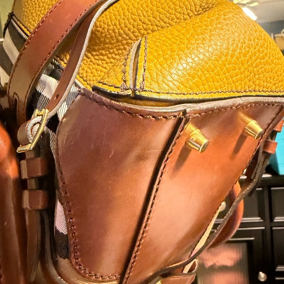 Burberry Gladstone 2 way Brown and Yellow nova check cloth and leather Satchel - Picture 10 of 14